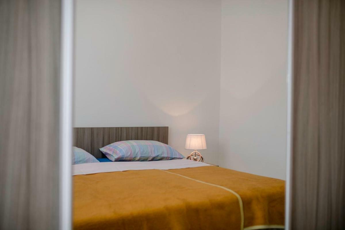 Apartman Jasmina Banjol Eksteriør billede